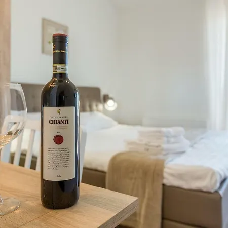 Laura An Kaštelir